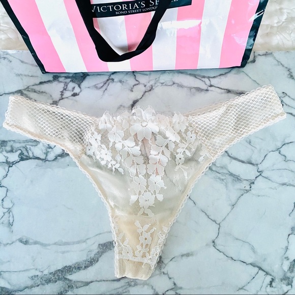 Victoria's Secret Other - NWT!🎀VICTORIA’S SECRET LACE MESH G-STRING PANTY